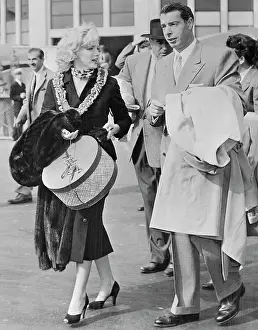 Marilyn with Joe Dimaggio