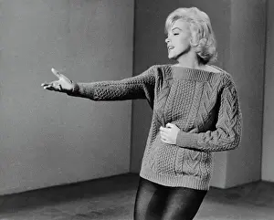 Marilyn Monroe with One Arm Outstretched