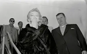 Marilyn Monroe Blowing Kiss to Fans