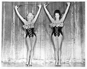 Marilyn Monroe And Jane Russell In Gentlemen Prefer Blondes