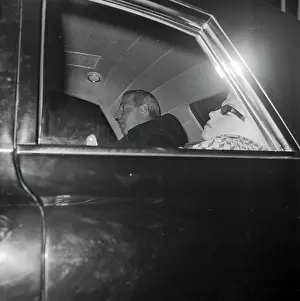 Marilyn Monroe and Joe DiMaggio in Car
