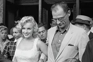 Marilyn Monroe Leaving Hospital