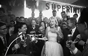 Marilyn Monroe Lighting Firecracker