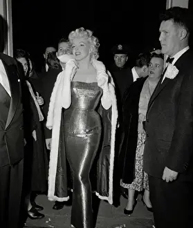 Strapless Prints: Marilyn Monroe Posing in Long Fitted Evening Gown