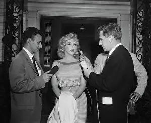 Marilyn Monroe Speaking to Newsmen