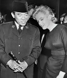 Marilyn Monroe Standing with President Sukarno