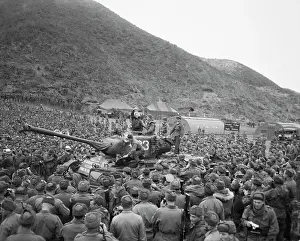 Marilyn Monroe Visits Korea:1954
