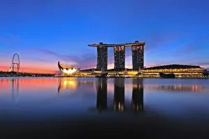Images Dated 17th November 2011: Marina Bay Sand and Singapore Flyer