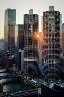 Images Dated 24th July 2015: Marina City