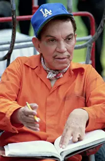 Mario Cantinflas Moreno Reading