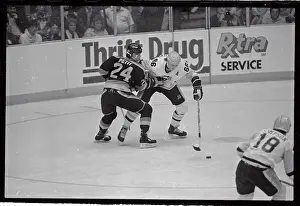 Mario Lemieux Taking Opportunity for a Score