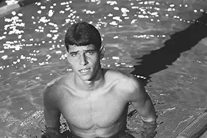 Lincoln Prints: Mark Spitz Exiting Pool