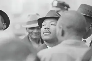 Selma Prints: Martin Luther King Jr. in Group of Followers