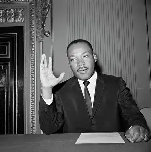 Martin Luther King Proposing Thanksgiving Fast