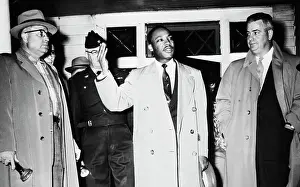 Boycott Prints: Martin Luther King Speaking on Porch After Bombing
