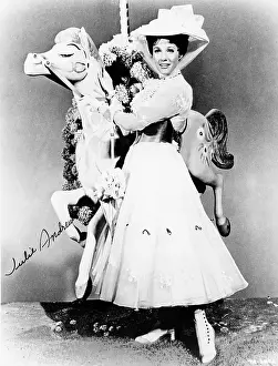 mary-poppins-41317416.jpg.webp