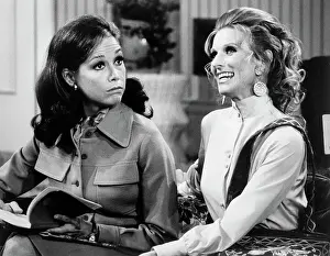 Mary Tyler Moore And Cloris Leachman on The Mary Tyler Moore Show