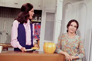 Mary Tyler Moore and Valerie Harper on Mary Tyler Moore Show