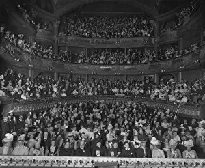 London Stereoscopic Company (LSC) Collection: Matinee Audience