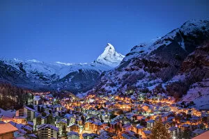 Images Dated 24th May 2017: The Matterhorn mountain peak over Zermatt city at night, Switzerland
