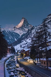 Mountain Peak Gallery: Matterhorn from Zermatt village