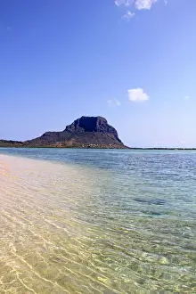 Indian Ocean Prints: Mauritius: view from the beach of Benitiers island