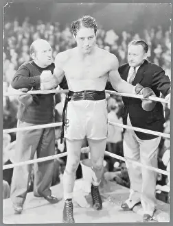 Intimidation Prints: Max Baer Gripping Ring Ropes
