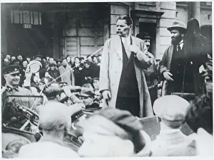Maxim Gorky Returning to Moscow