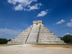 Mayan Temple El Castillo Chichen Itza