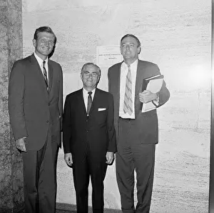 Mayor Hopefuls Posing Together