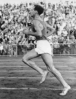 1956 Olympic Games Melbourne Prints: Medalist John Landy Running During Melbourne Olympic Games