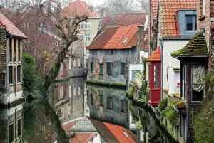 Old Town Gallery: Medieval Canal