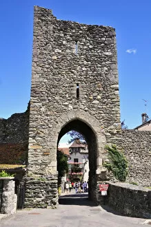 Images Dated 8th August 2011: Medieval town gate, Yvoire, Rhone-Alpes, Haute-Savoie, France