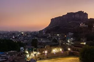 Images Dated 16th December 2016: Mehrangarh fort after sunset, Jodhpur, Rajasthan, India
