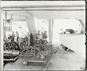 Salem Prints: Men Building Ships