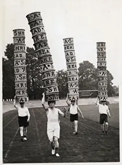 Porter Prints: Men Carrying Baskets On Their Heads