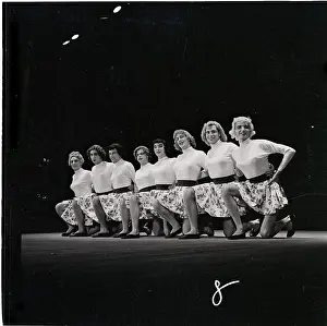 Cross Dresser Prints: Men Dressed As Women On Stage