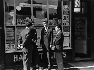 Beauty And Cosmetics Prints: Men's Hairdresser
