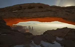 Images Dated 9th February 2016: Mesa Arch Sunrise