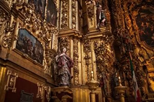 Images Dated 24th March 2016: Metropolitan Cathedral in Mexico City Altars