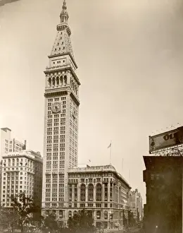 T991841 Prints: Metropolitan Life Insurance Company Building And Tower