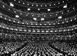 Images Dated 30th March 2010: At The Metropolitan Opera House 1940s