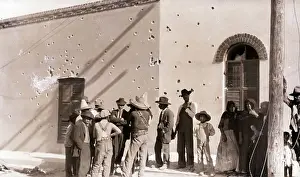Mexican Prints: Mexican Troops in Front of Building