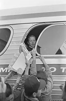 Mickey Mantle Signing Autographs