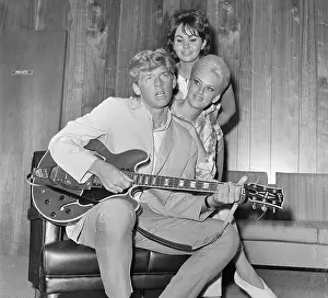 Mickey Rooney Jr. Plays Guitar
