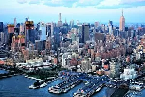 Urban Skyline Gallery: Midtown Manhattan and the Chelsea piers