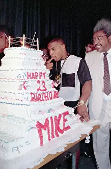 Mike Tyson Tastes Finger, Birthday Cake Frosting