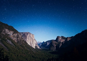 Images Dated 22nd September 2015: The Milky Way over El Capitan and Half Dome Mountain from Tunnel VIew, Yosemite National Park