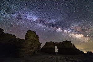 Images Dated 2nd July 2018: Milkyway over Monument Rocks, Kansas
