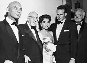 De Mille and Stars at Ten Commandments Premier